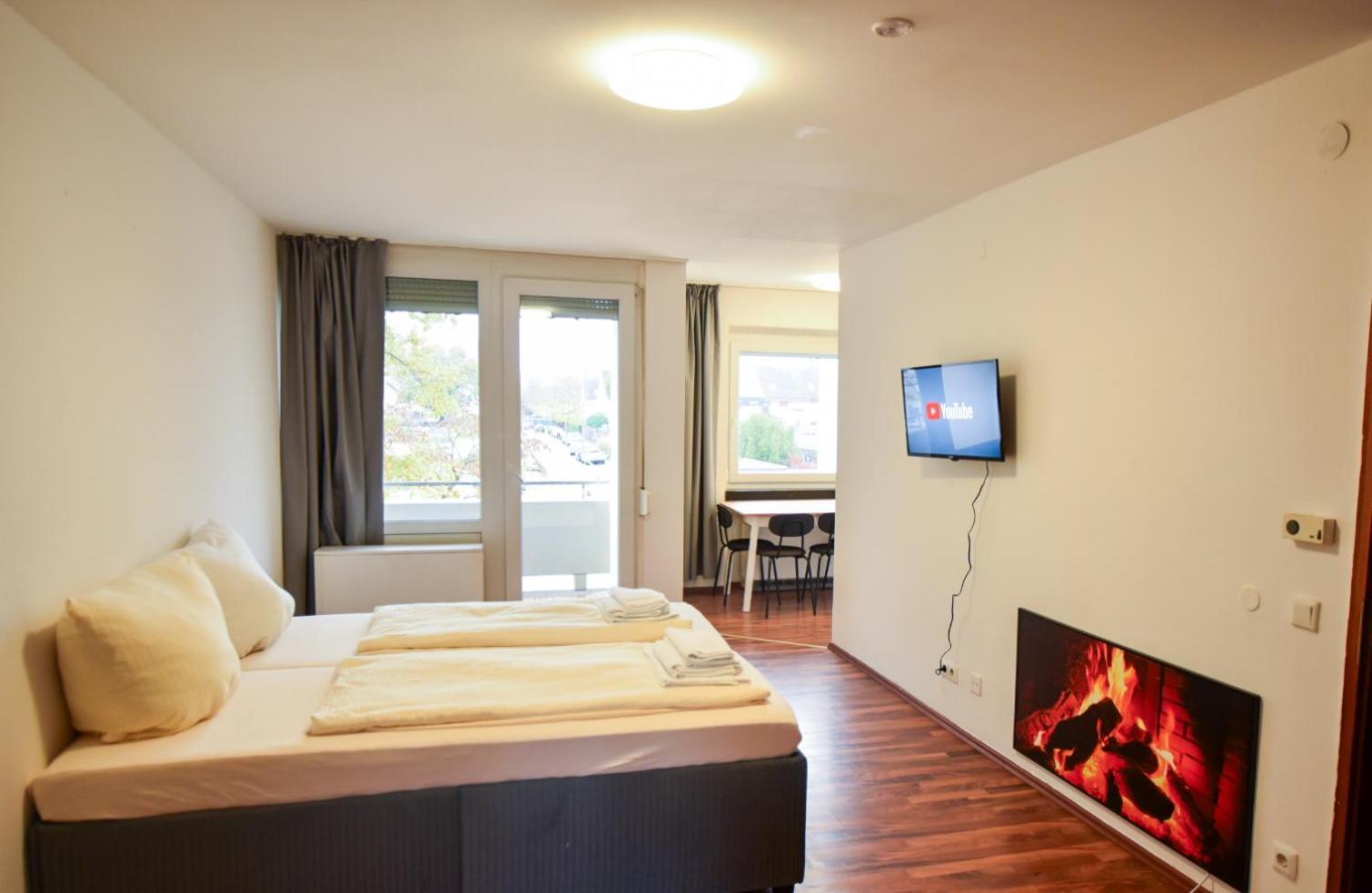 Hotel Im Natur Mit Eigene Kueche Bad Balkon Parkplatz Netflix Nürnberg Exterior foto
